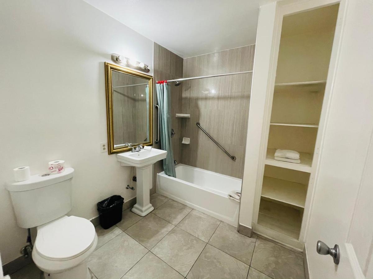 Casa Blanca Inn & Suites Whittier Buitenkant foto