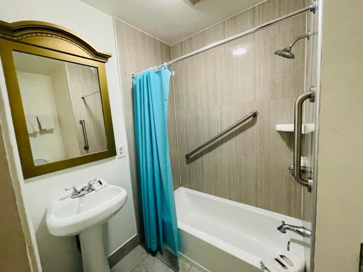 Casa Blanca Inn & Suites Whittier Buitenkant foto