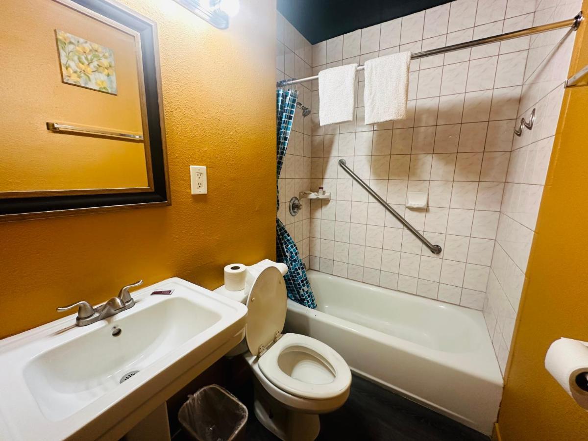 Casa Blanca Inn & Suites Whittier Buitenkant foto