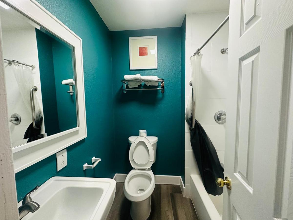 Casa Blanca Inn & Suites Whittier Buitenkant foto